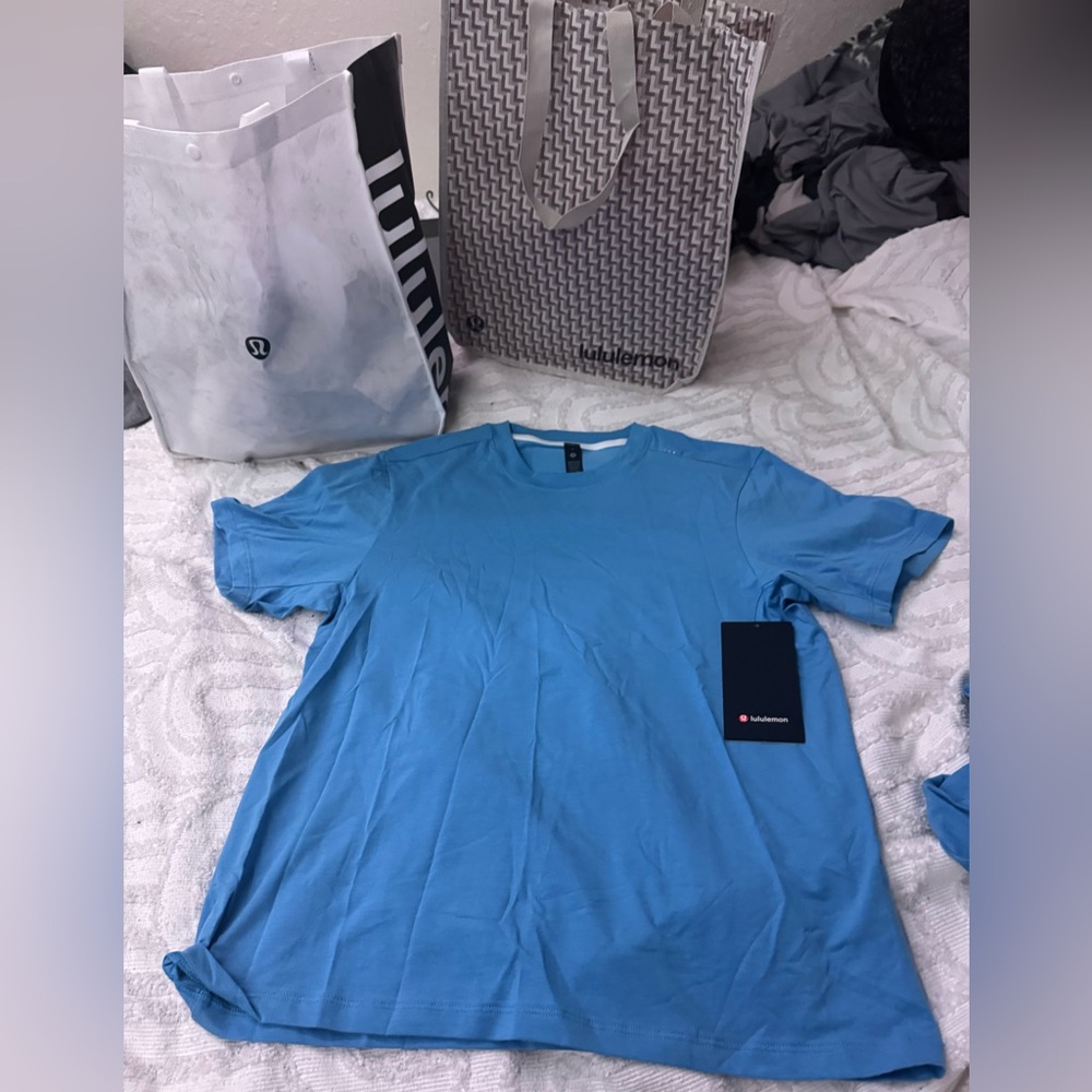 lululemon athletica Men's Short Sleeve Tee in Bright Blue